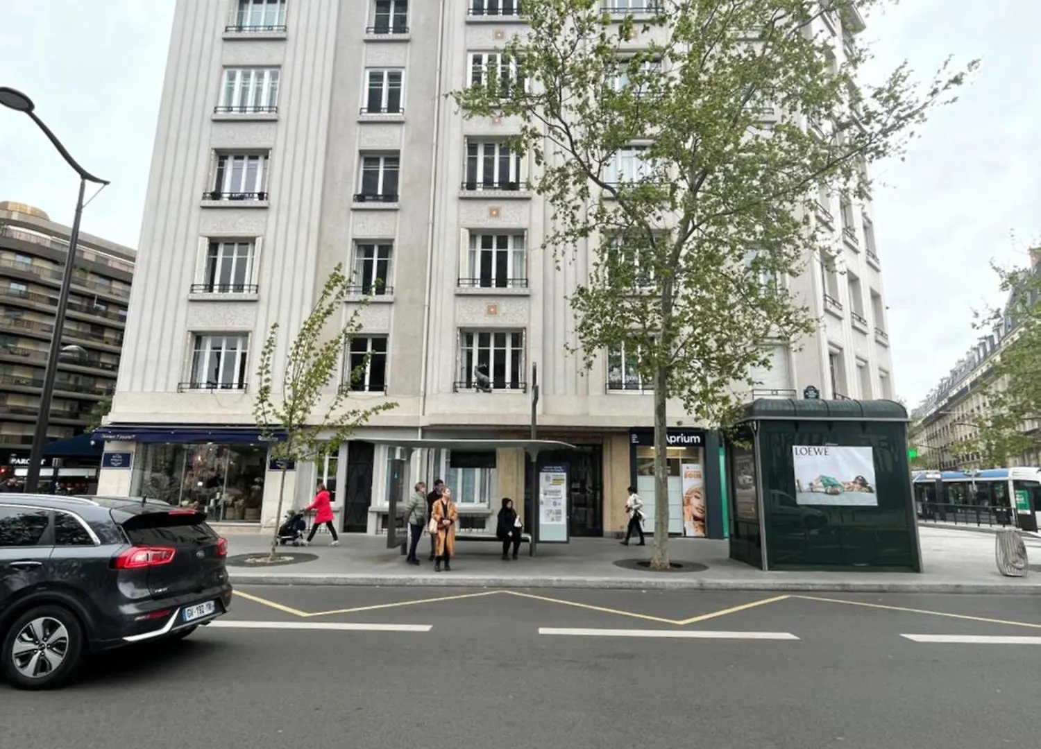 Luxury Apartment Times Square District Paris