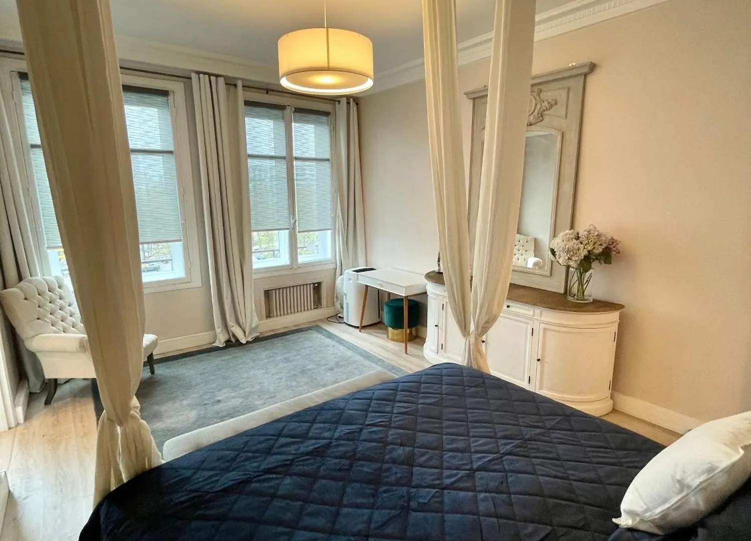 Luxury Apartment Times Square District Paris